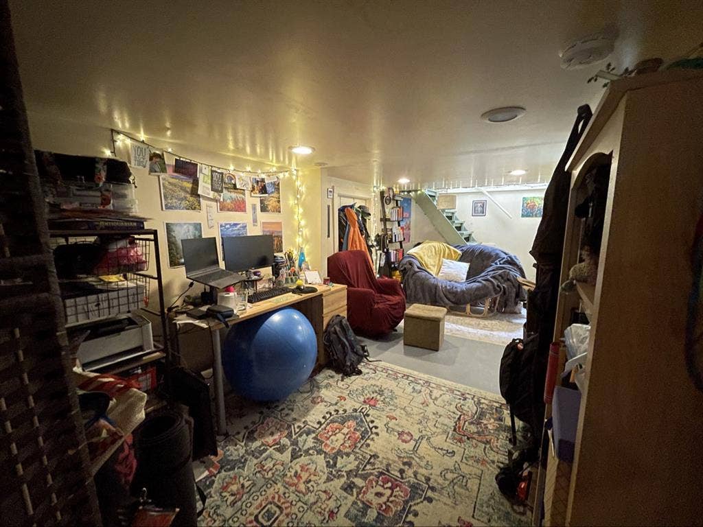 Private daylight basement room
