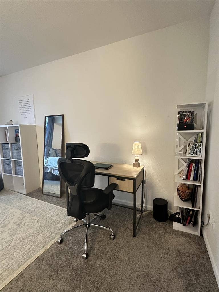 subleasing for a female roommate!