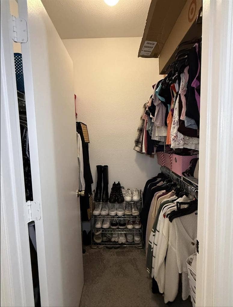 subleasing for a female roommate!