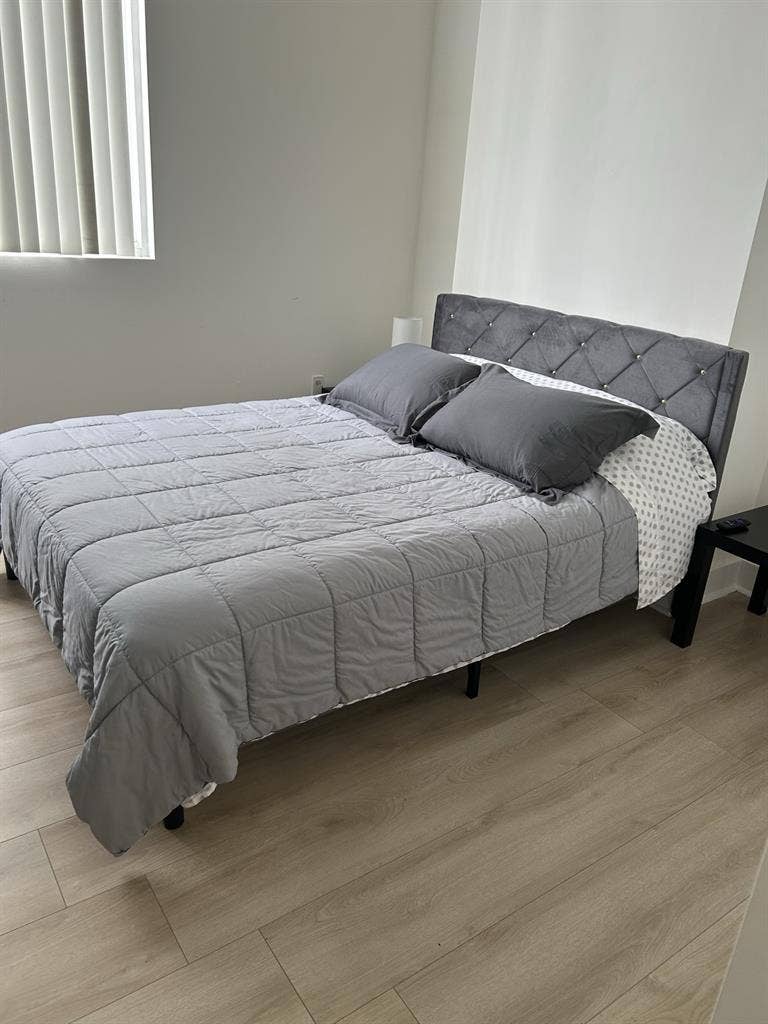 Private room available!!