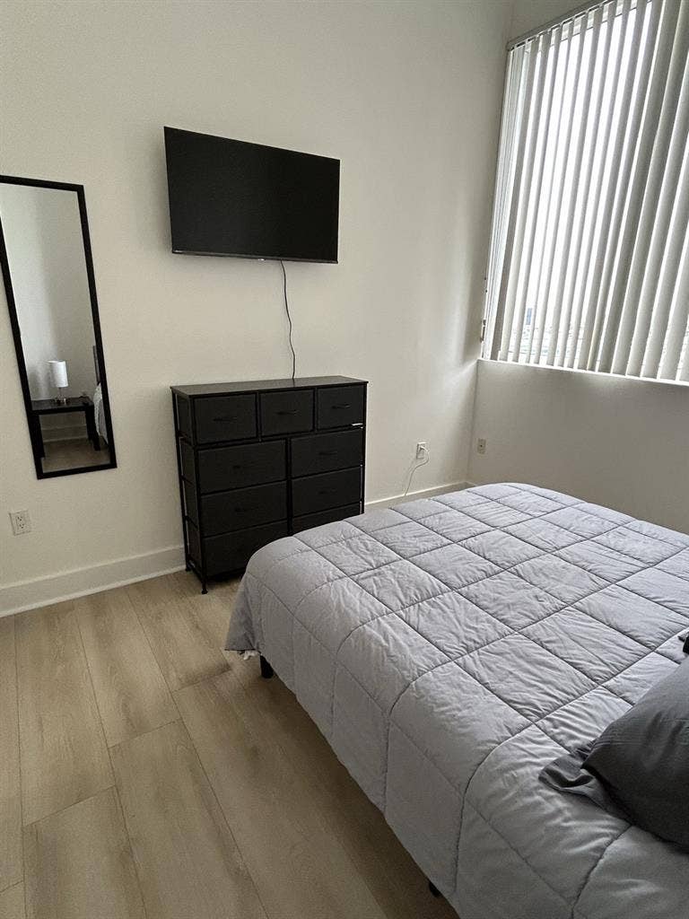 Private room available!!
