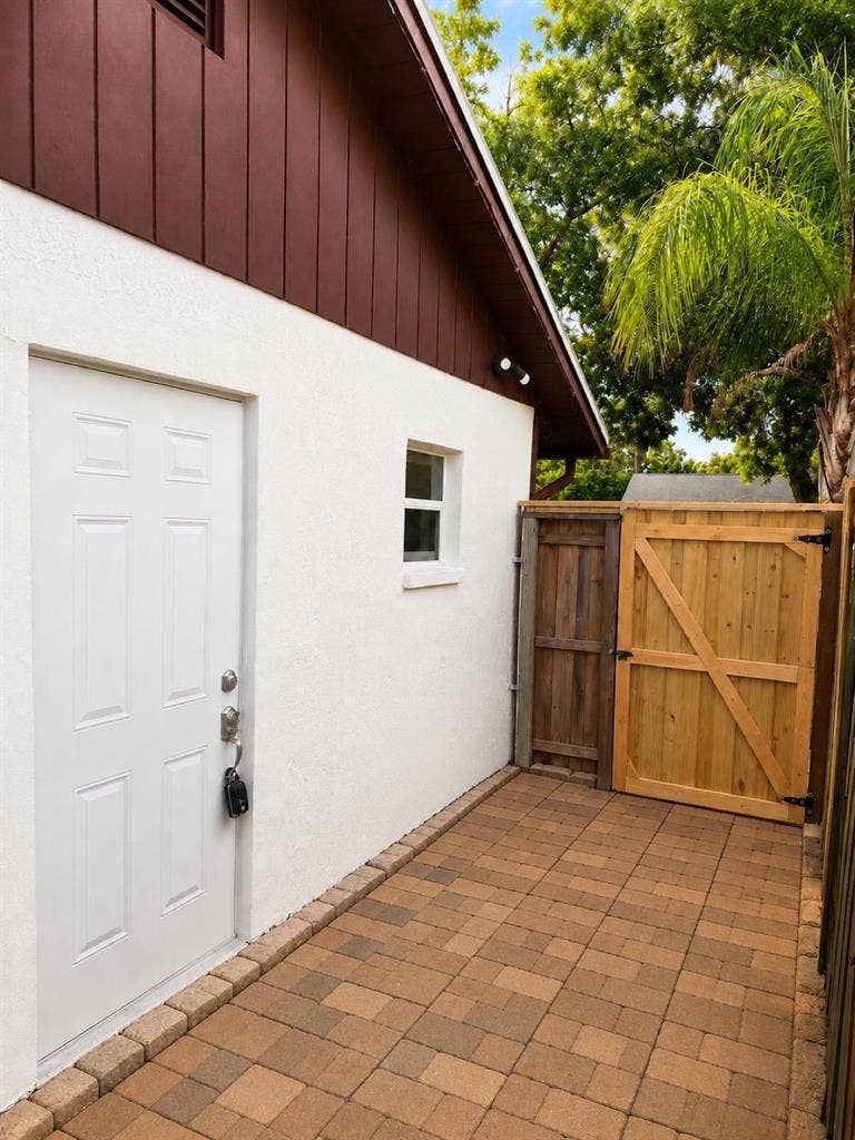 Private studio for rent in Brandon