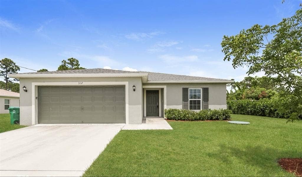 A nice 4bed 2bath home for rent