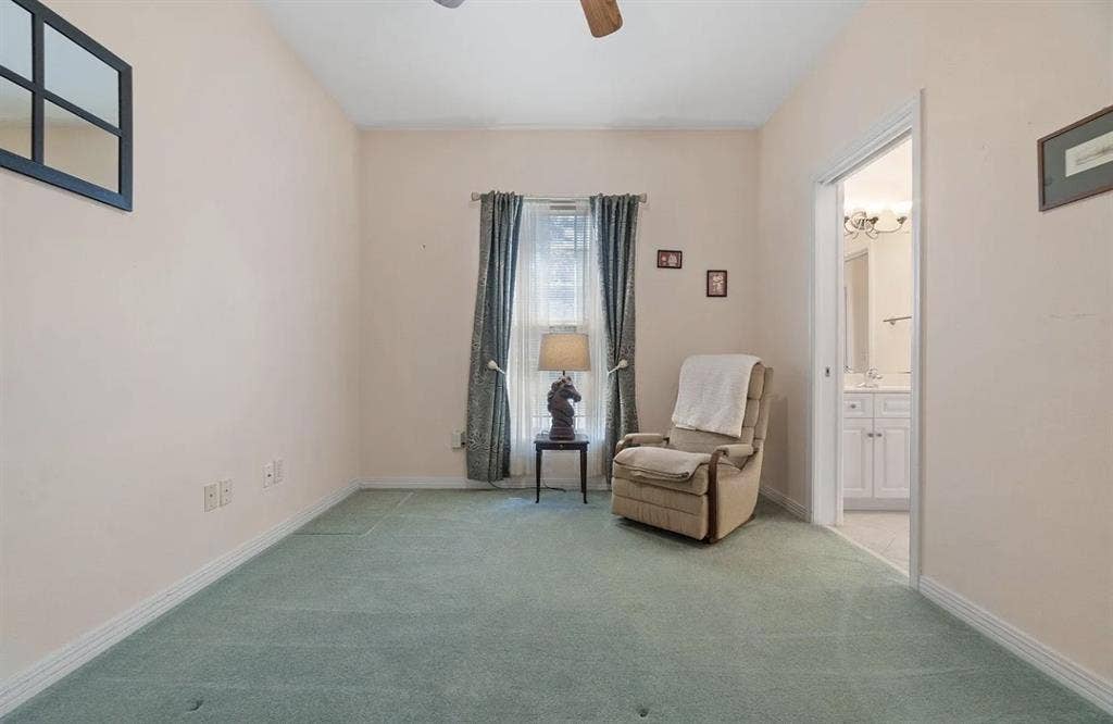 1 Room for rent 1500 has pool