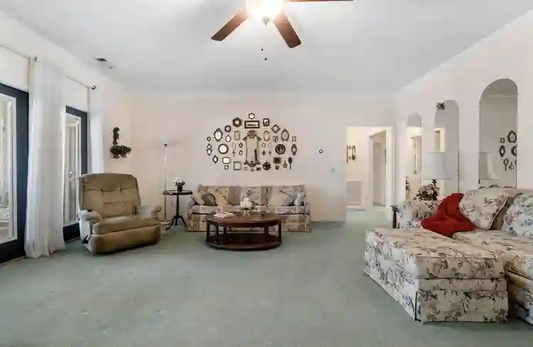 1 Room for rent 1500 has pool
