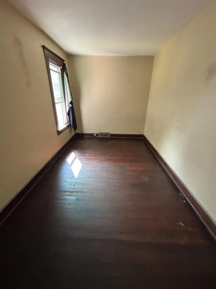 All female home - $800 all included