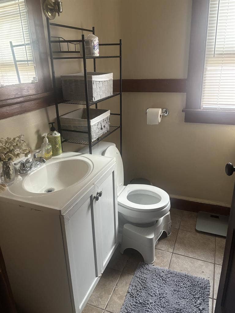 All female home - $800 all included