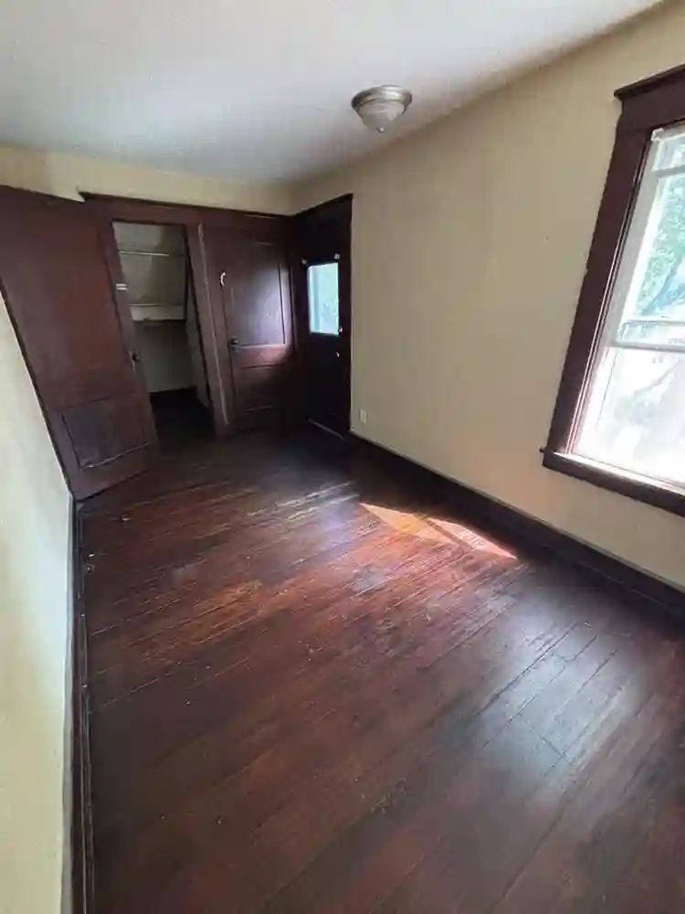 All female home - $800 all included