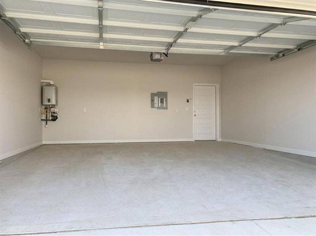 2 Bed 2.5 Bath New Home with Yard