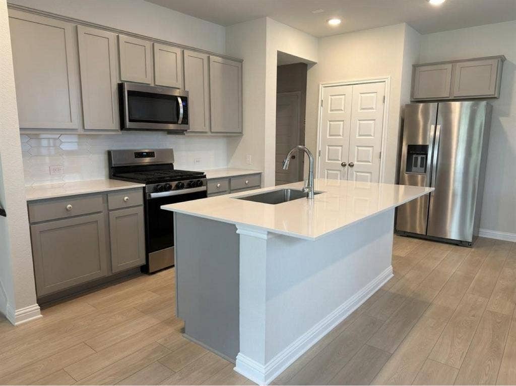 2 Bed 2.5 Bath New Home with Yard