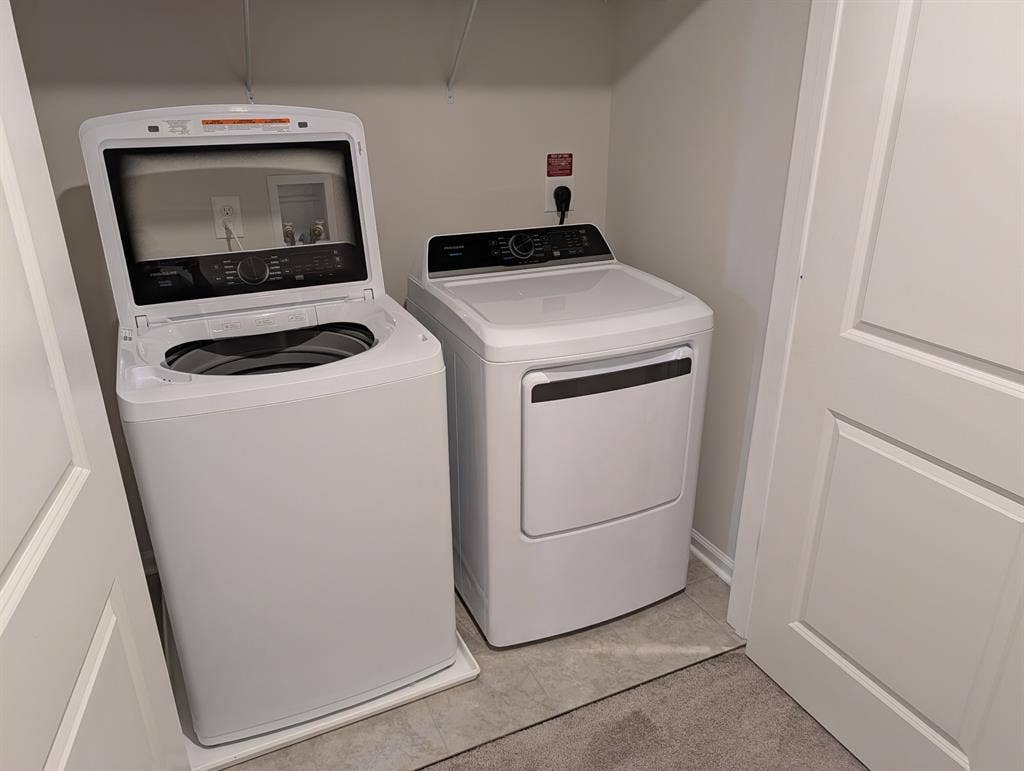 PRIVATE ROOM WITH PRIVATE BATHROOM