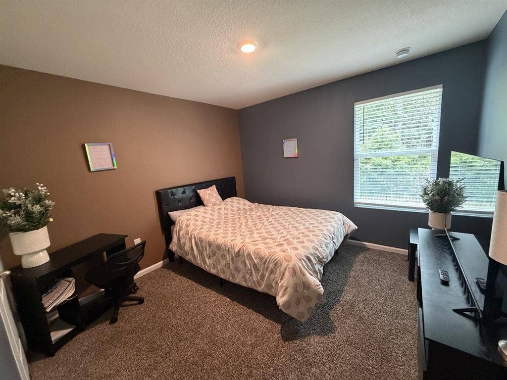 Room for Rent in St-Augustine