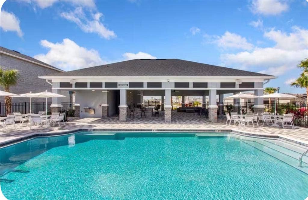 SAFE Lux Women's Oasis Pool Gated