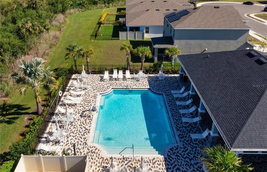 SAFE Lux Women's Oasis Pool Gated
