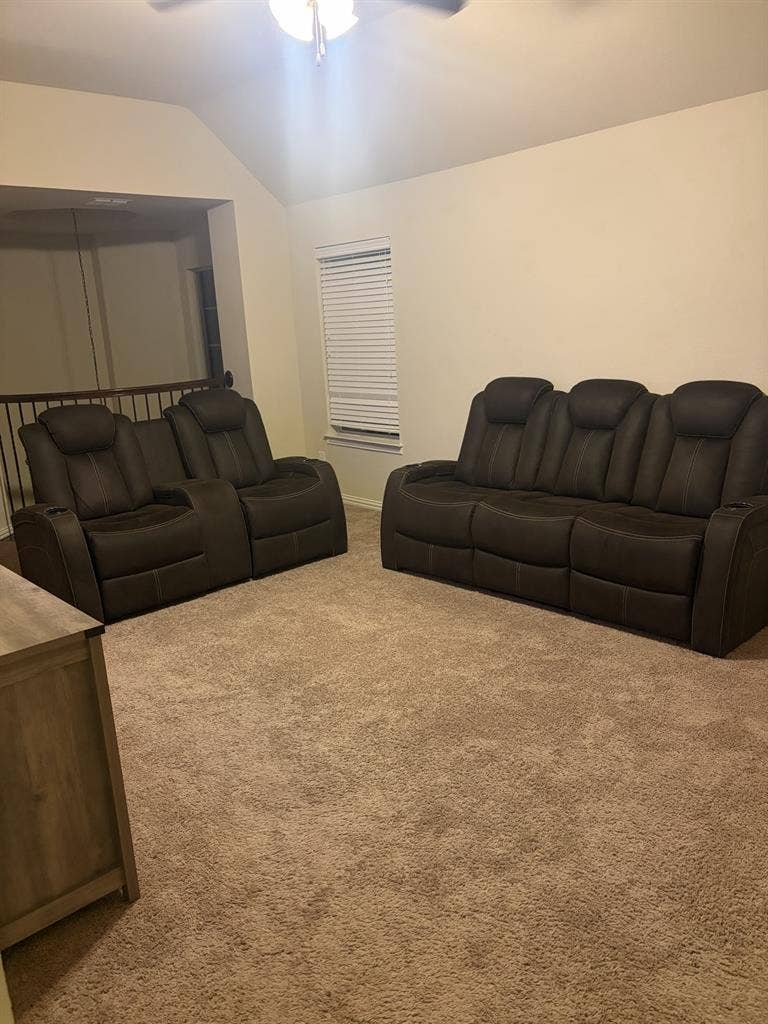 Female Roommate Wanted