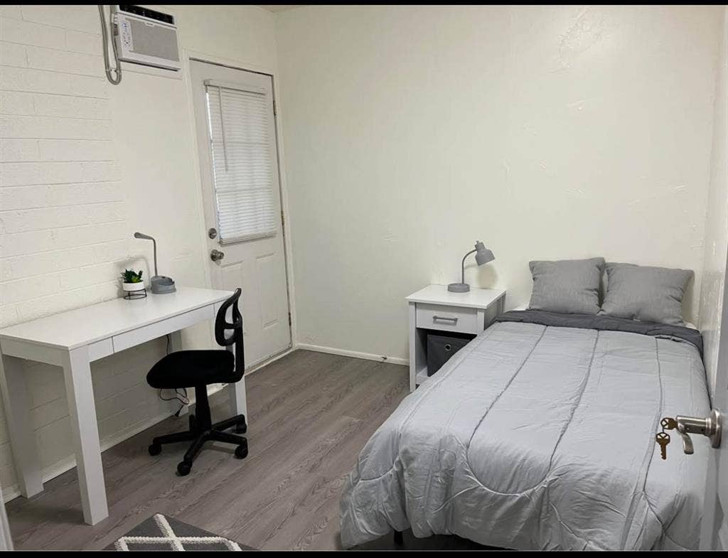 FREE July Rent, $400 total move in!