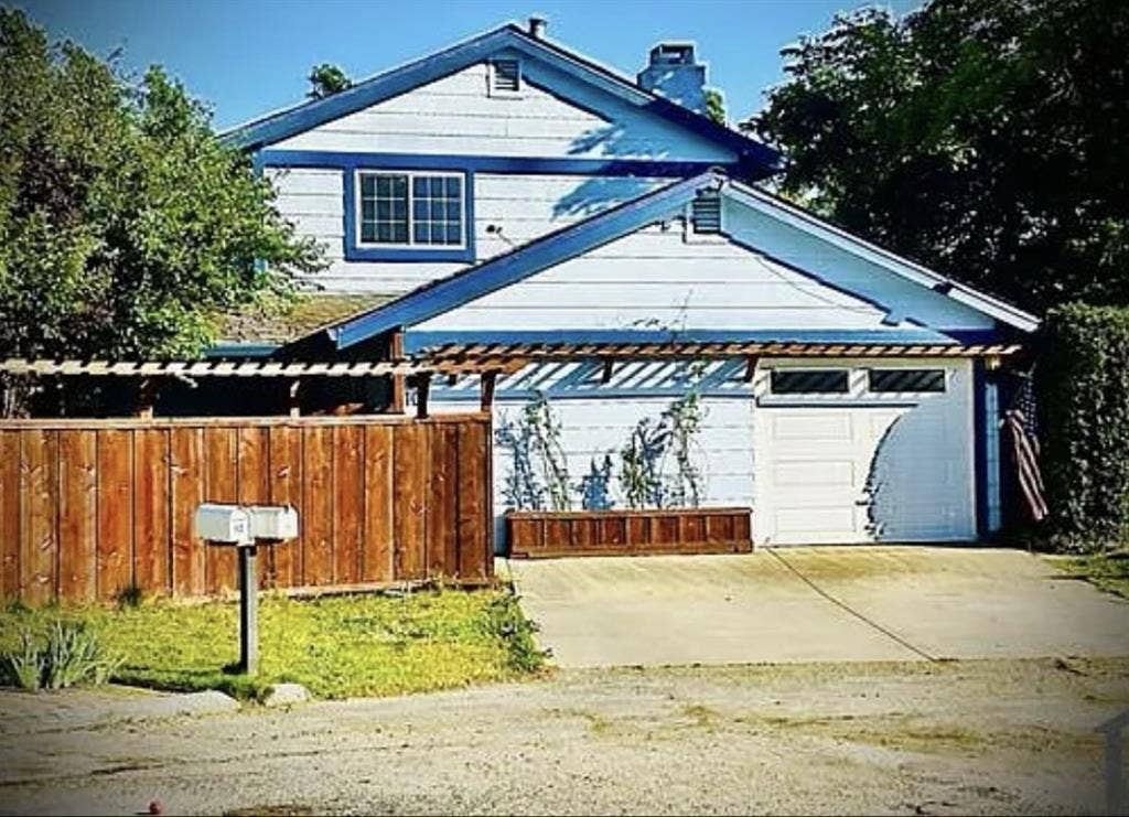 Room for rent - more photos soon