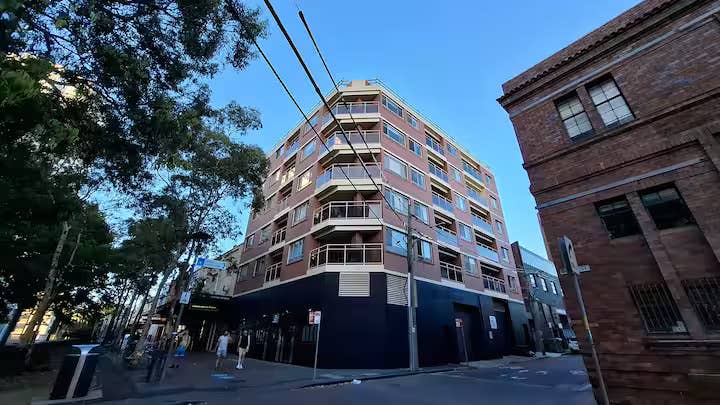 Modern comfortable aptment Redfern