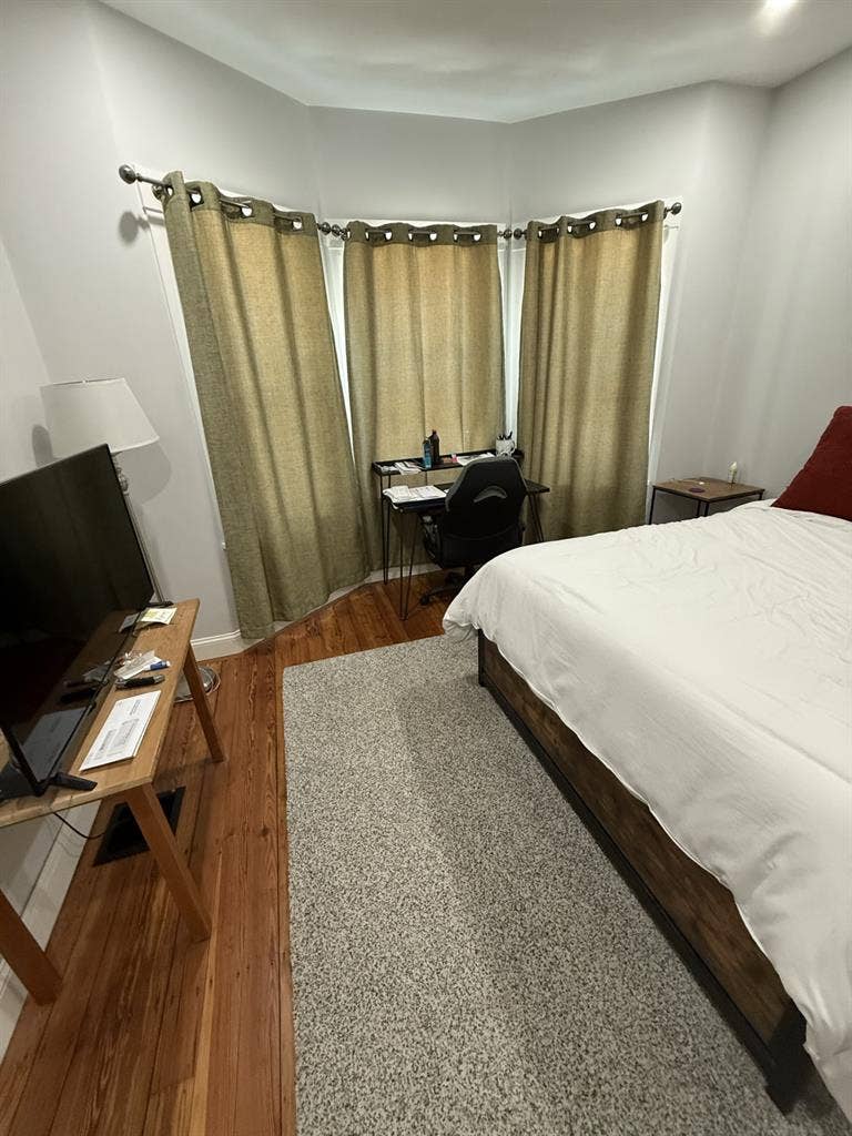 Roommate for September 1 Move in!