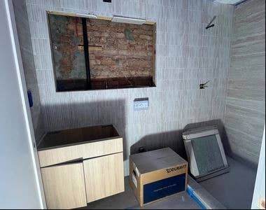 Bright, Spacious Kips Bay Room