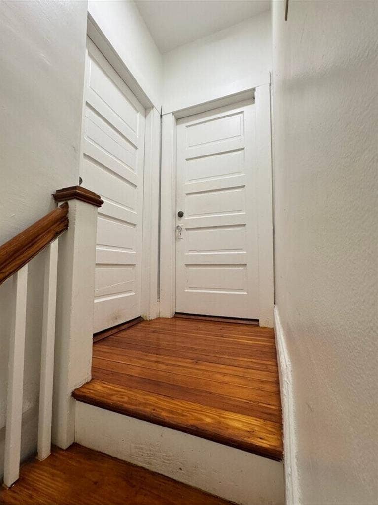 Looking for flatmates
