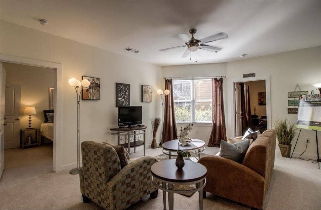 Private Bed and Bathroom Available