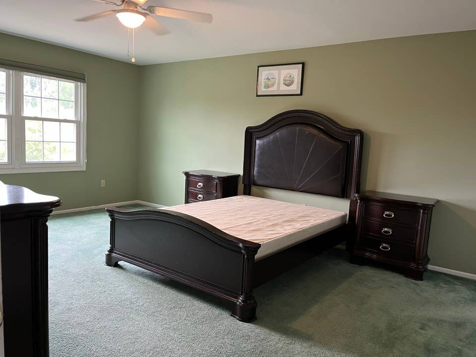 Luxury 3BR Townhome- quiet location