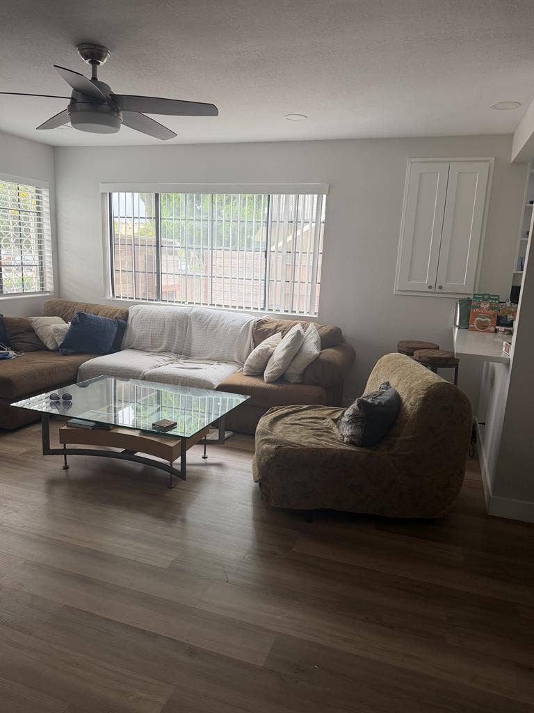 Lease Takeover – Sept. 1