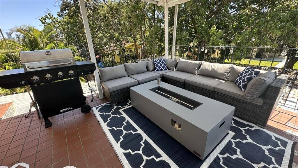 NEW! Luxury Renovated 2BR + office.