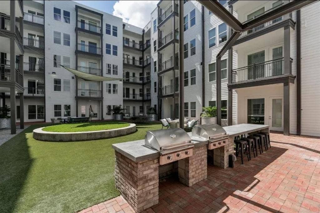 Looking for Lease Takeover Sept.1st