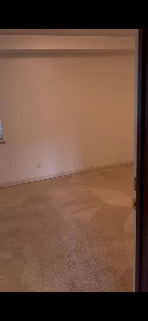 I want to sublease my 1B1B-Bellevue