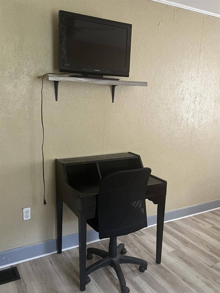 Furnished Room for Rent, Full bed