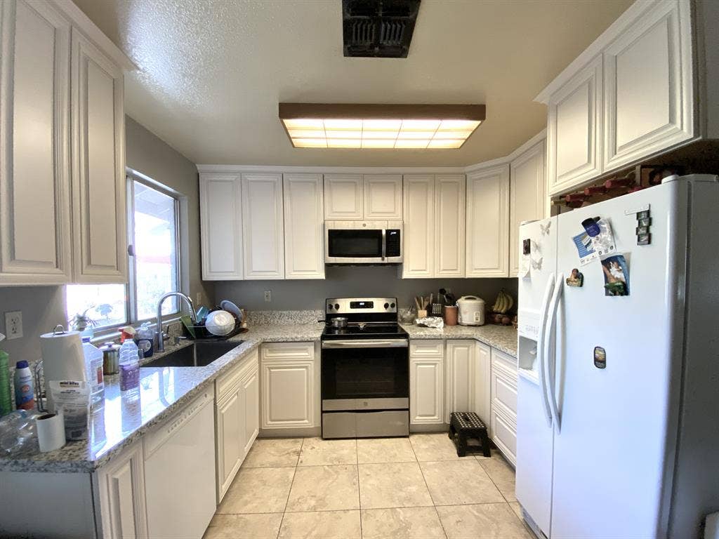 New Listing in Antelope!