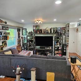 Master bedroom w/ private bathroom