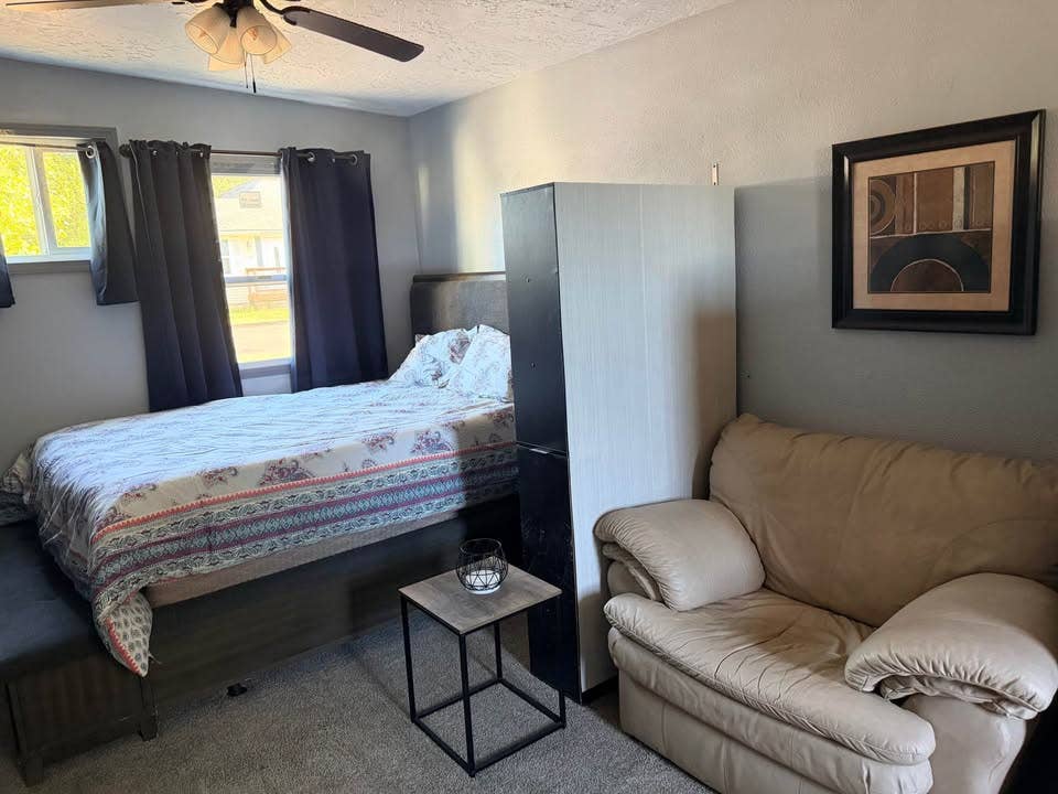 ADU Furnished Studio w/Utilities