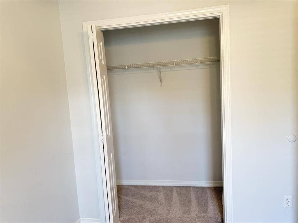 2 small rooms and bath in Fairhope