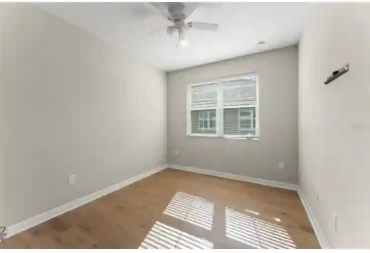 Private bedroom/ba Lake Mary Aug 10