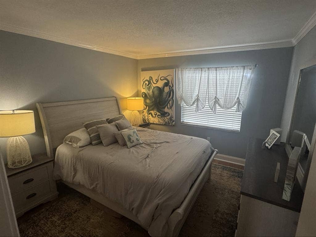 Great location! Furnished!