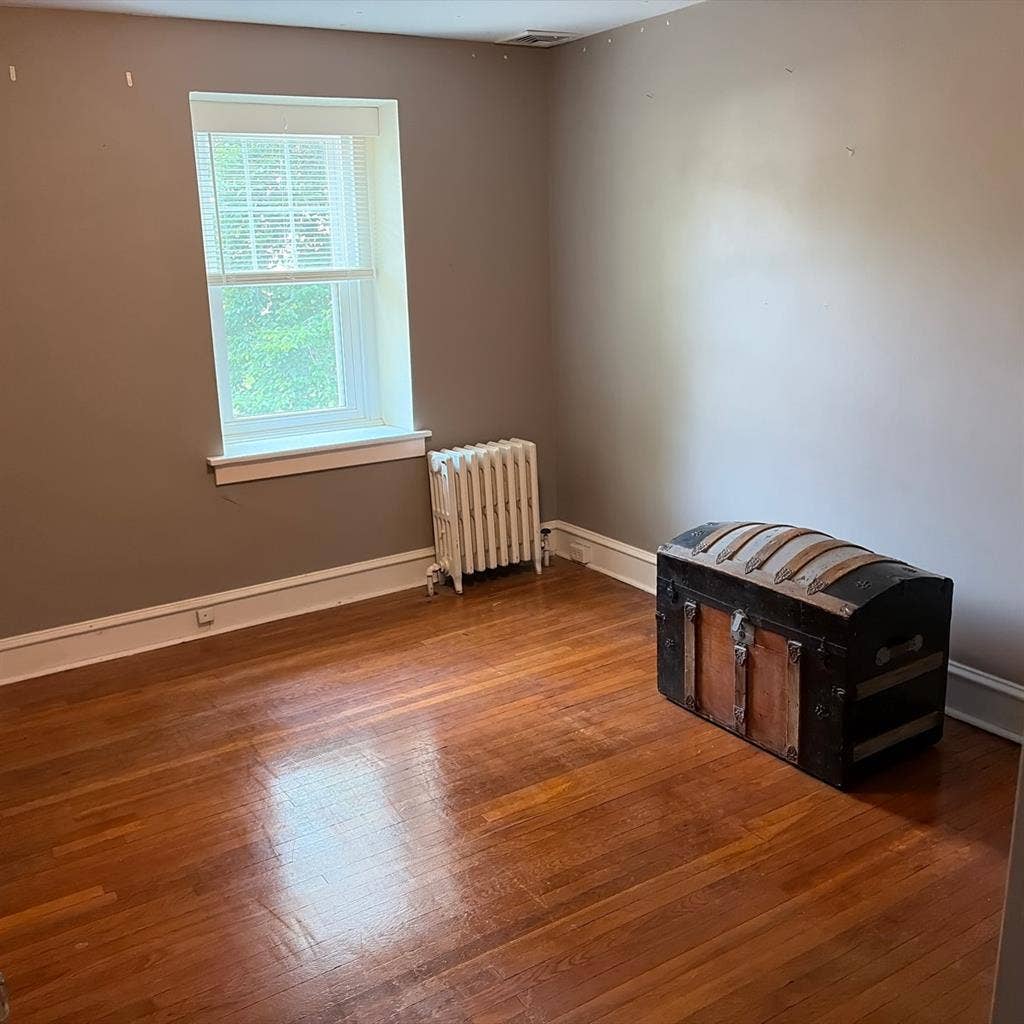 Room Available in Norristown!