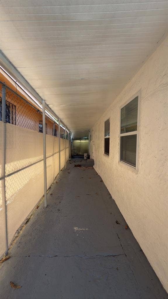 Rooms available in Miamii