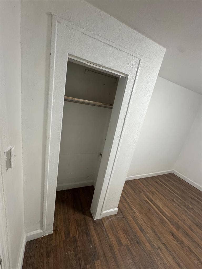 Rooms available in Miamii