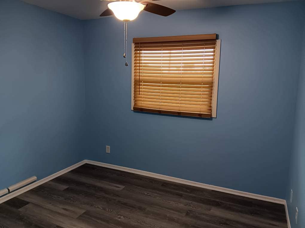 Room Available in Phoenix Condo