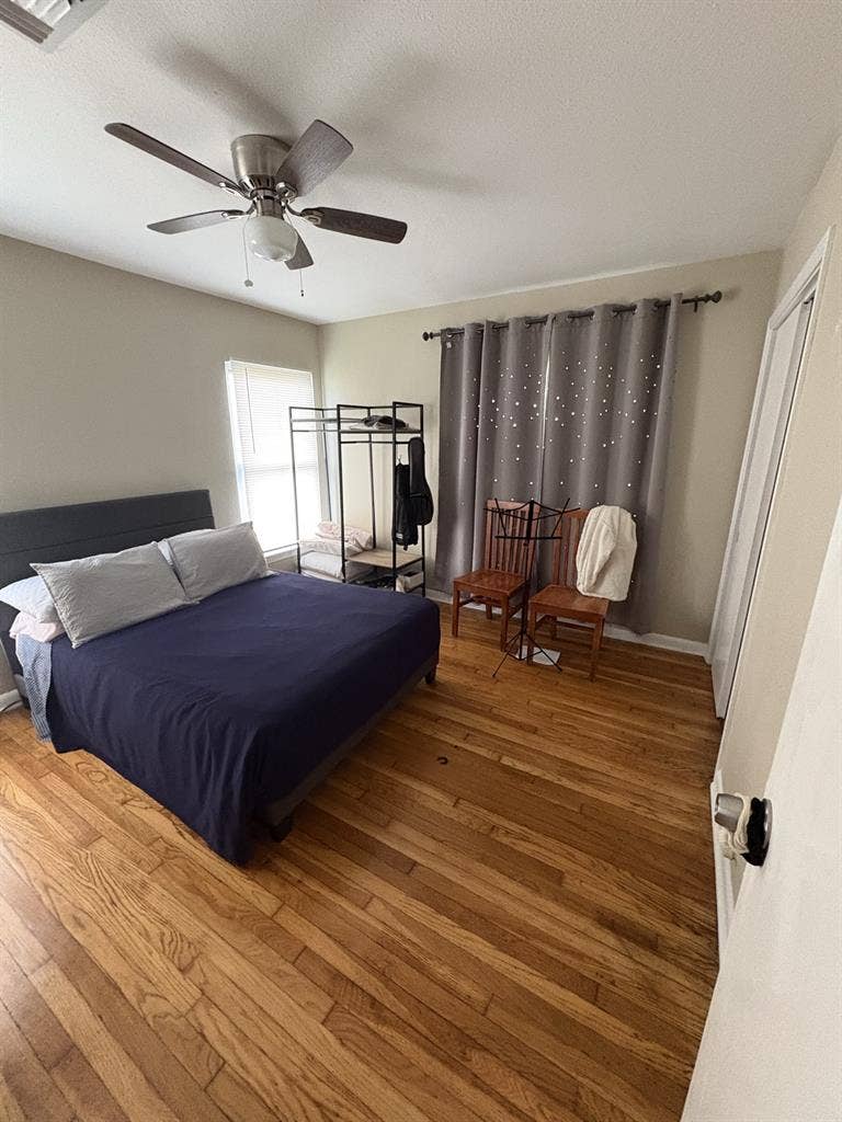 Pet friendly 2 Bedroom, 1 bath