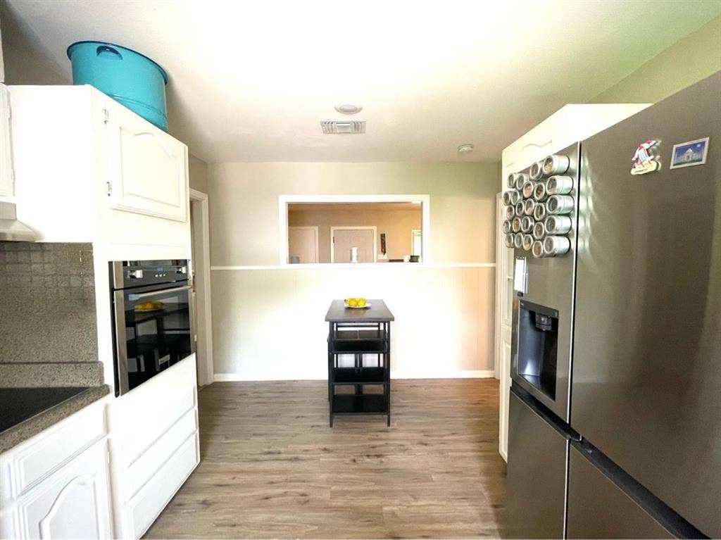Pet friendly 2 Bedroom, 1 bath