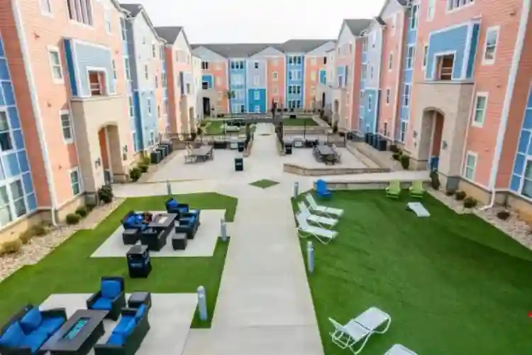 6 BED3BATH FURNISHED STUDENT SUBLET
