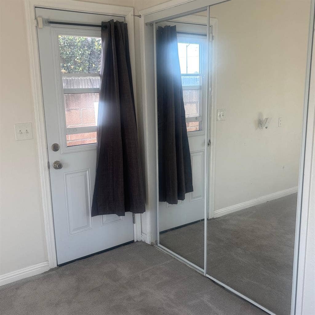 Room for rent in ❤️ old Torrance