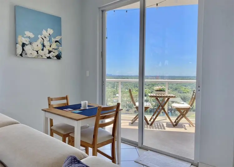 Room for rent in North Miami