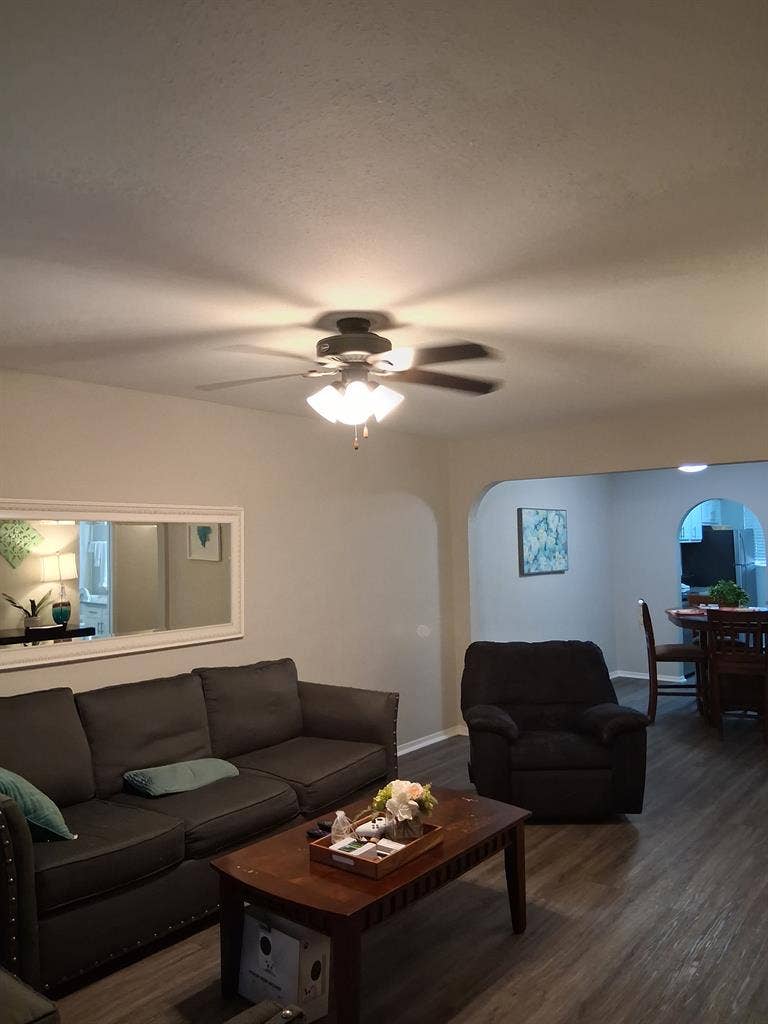 Room For Rent in Energy Corridor