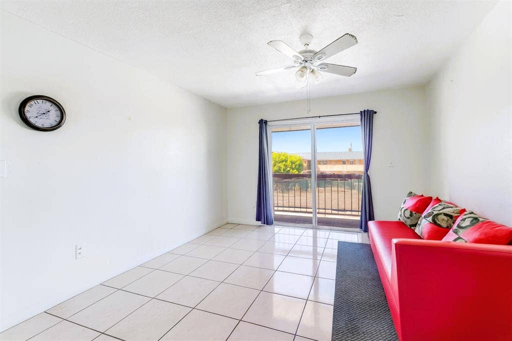 Room for Rent near Hialeah Metro