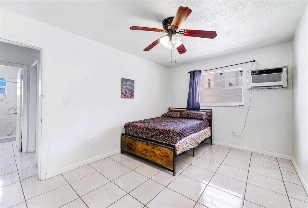 Room for Rent near Hialeah Metro